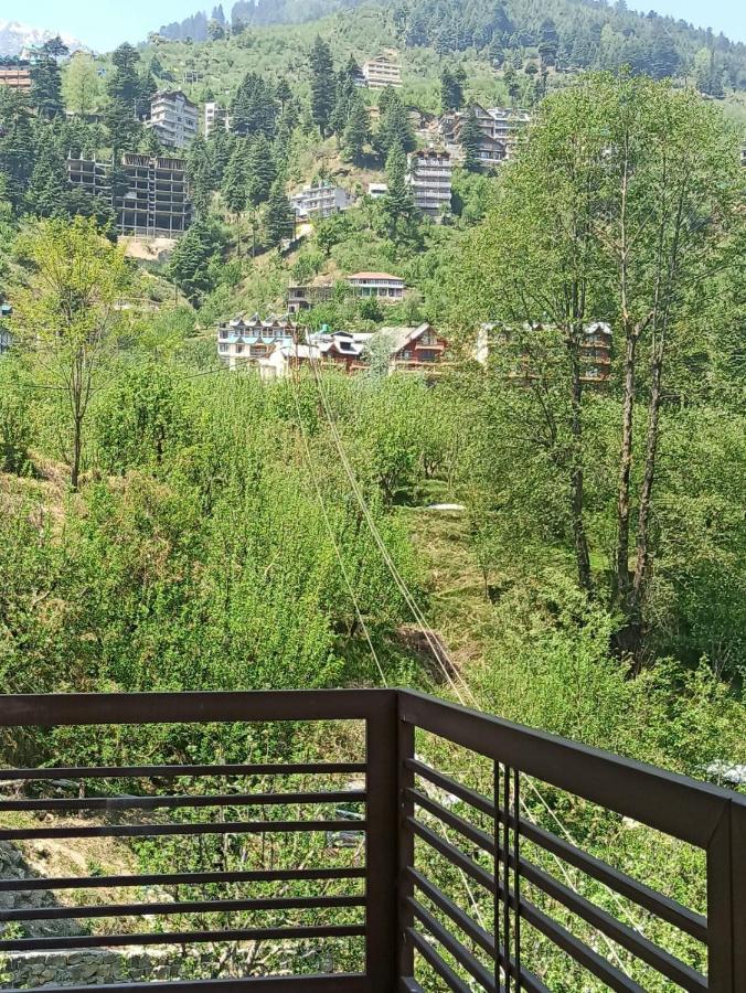 Misty Mountain Manali Hotel Exterior photo